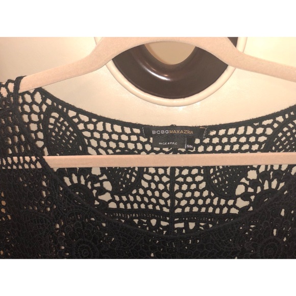 Knitted throw over top - Picture 3 of 3